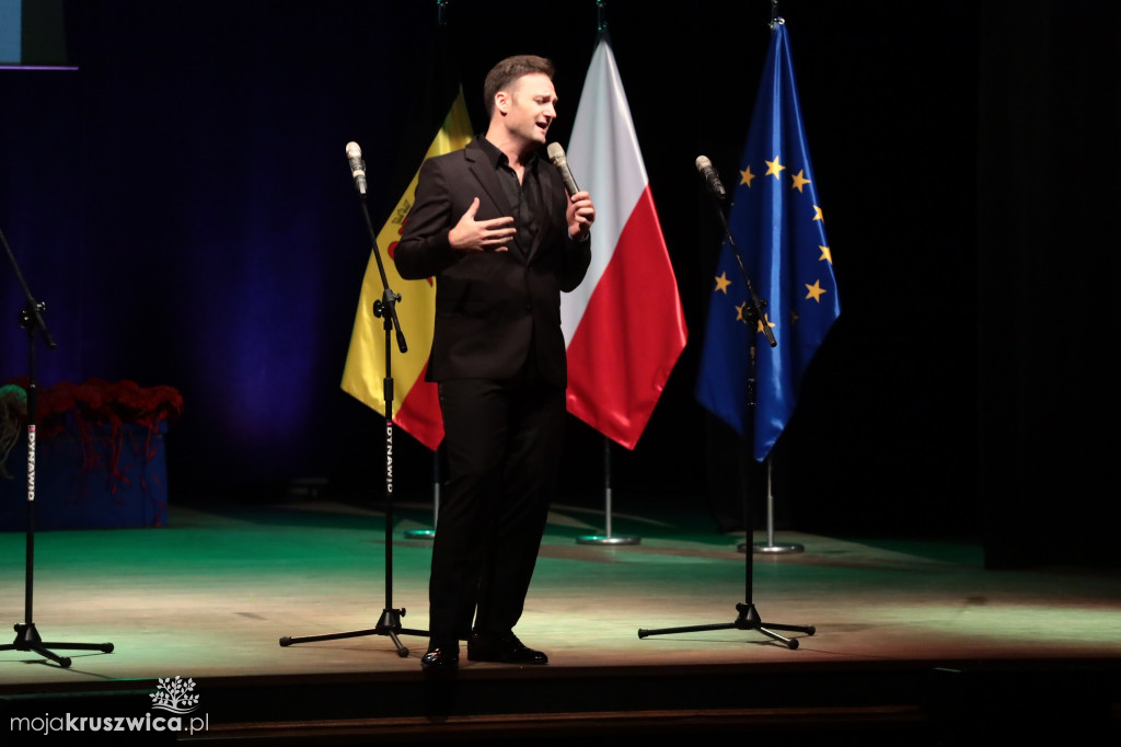 Nagrody dla nauczycieli i dyrektorów. Wśród docenionych pedagodzy z Kruszwicy