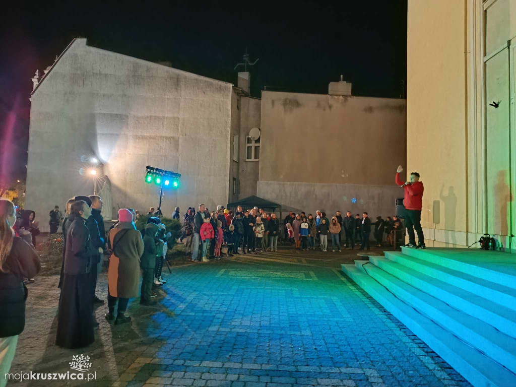 W Kruszwicy hucznie obchodziliśmy Noc Świętych. Był pokaz sztucznych ogni! [FOTO]