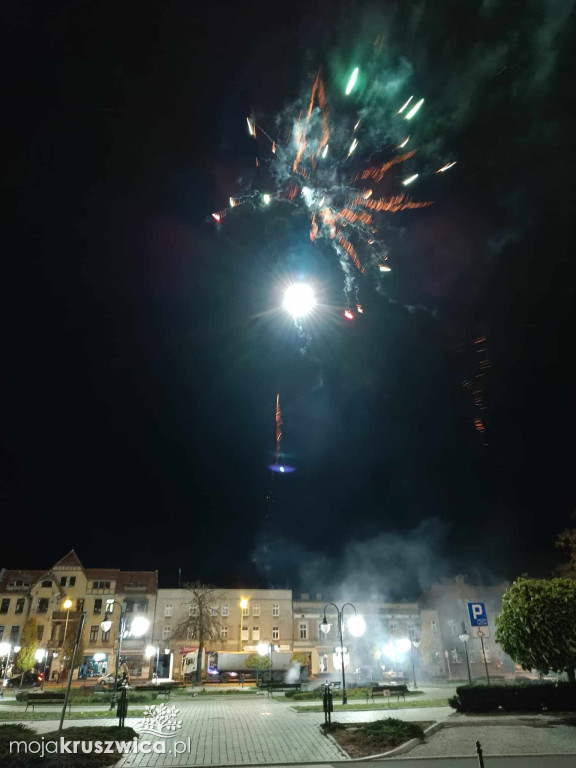 W Kruszwicy hucznie obchodziliśmy Noc Świętych. Był pokaz sztucznych ogni! [FOTO]