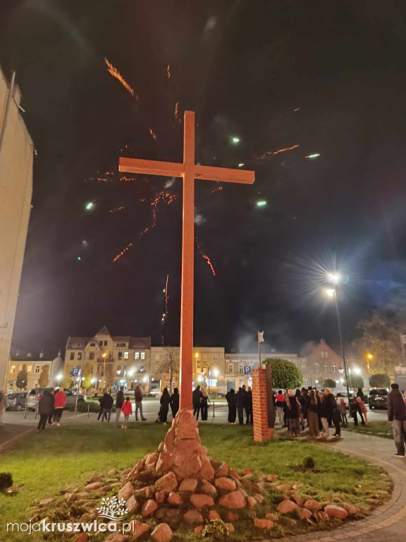 W Kruszwicy hucznie obchodziliśmy Noc Świętych. Był pokaz sztucznych ogni! [FOTO]