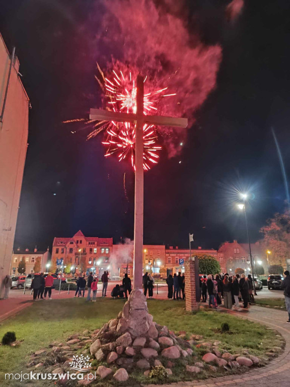W Kruszwicy hucznie obchodziliśmy Noc Świętych. Był pokaz sztucznych ogni! [FOTO]