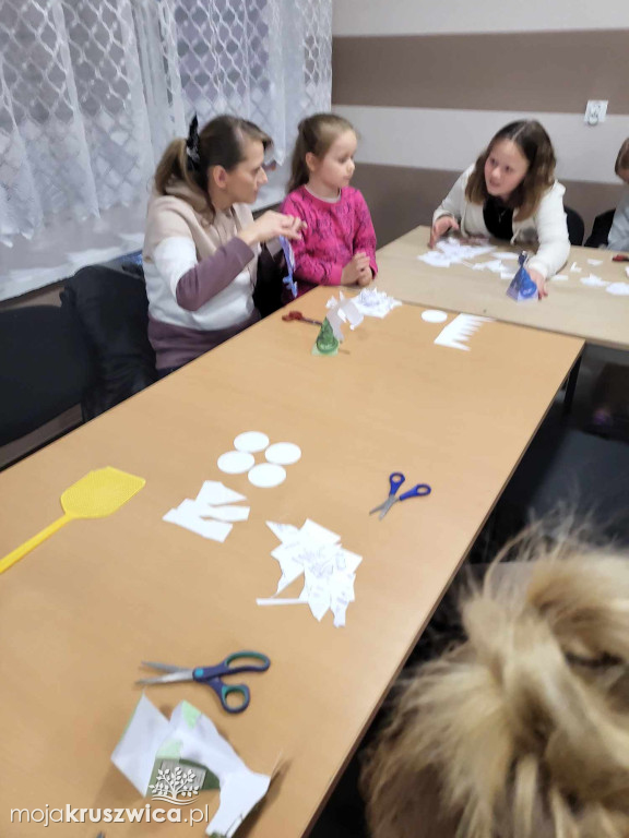 Skotniki: W świetlicy odbywają się warsztaty modelarskie