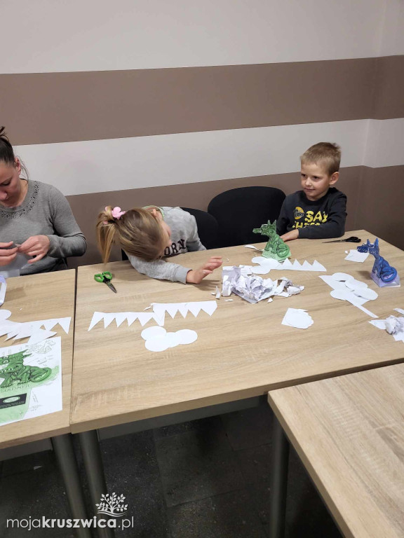 Skotniki: W świetlicy odbywają się warsztaty modelarskie
