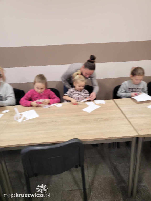 Skotniki: W świetlicy odbywają się warsztaty modelarskie