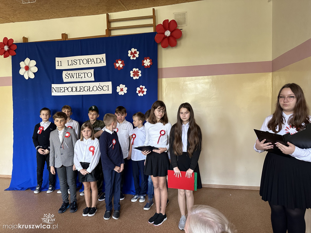 Szkoła w Rusinowie obchodziła Święto Niepodległości [FOTO]