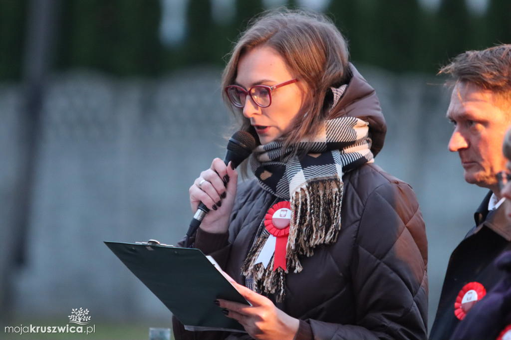 Sławsk Wielki. Społeczność szkoły i wsi dała wyraz patriotycznej postawy [ZDJĘCIA]