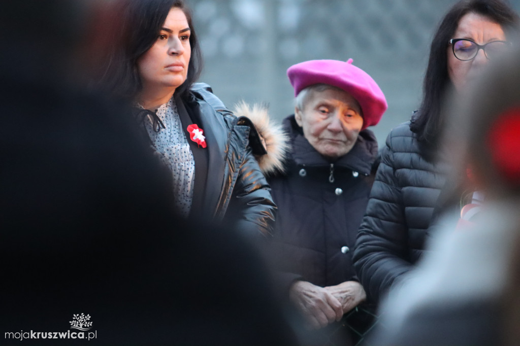 Sławsk Wielki. Społeczność szkoły i wsi dała wyraz patriotycznej postawy [ZDJĘCIA]