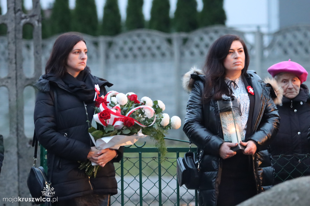 Sławsk Wielki. Społeczność szkoły i wsi dała wyraz patriotycznej postawy [ZDJĘCIA]