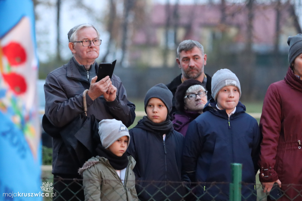 Sławsk Wielki. Społeczność szkoły i wsi dała wyraz patriotycznej postawy [ZDJĘCIA]