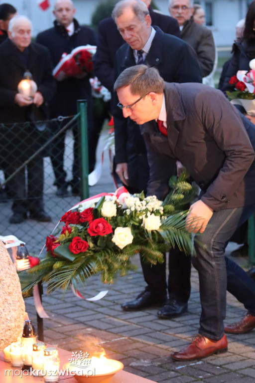 Sławsk Wielki. Społeczność szkoły i wsi dała wyraz patriotycznej postawy [ZDJĘCIA]