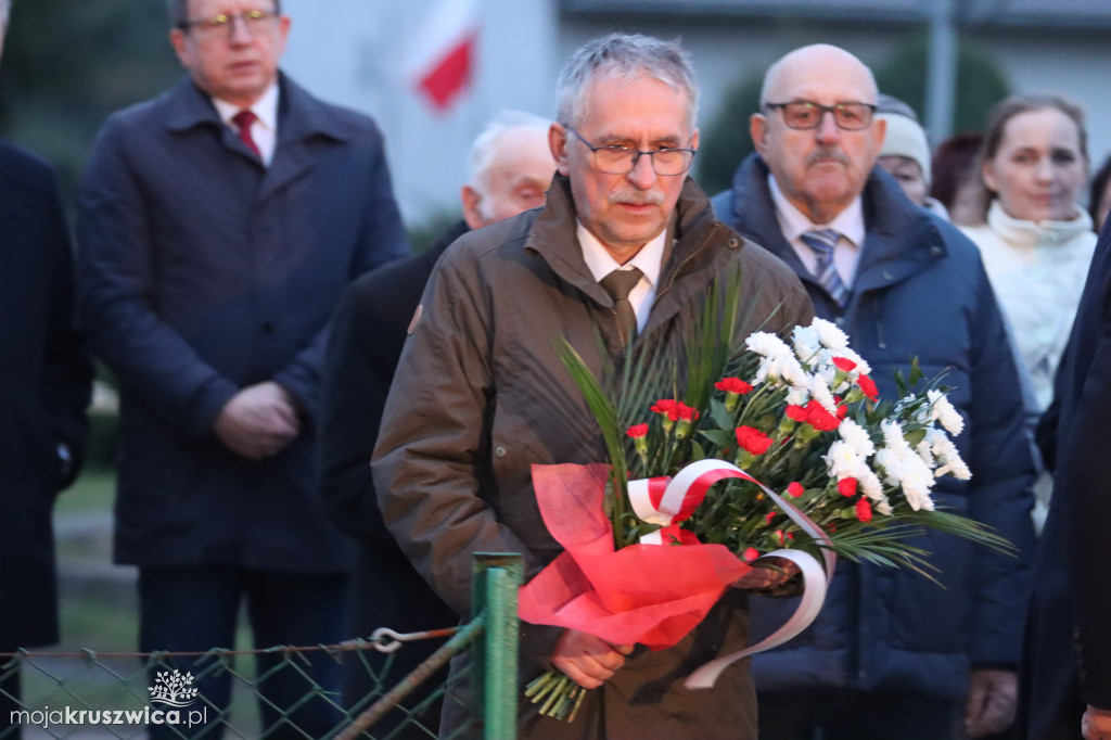 Sławsk Wielki. Społeczność szkoły i wsi dała wyraz patriotycznej postawy [ZDJĘCIA]