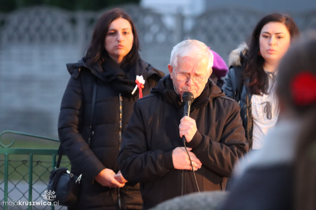 Sławsk Wielki. Społeczność szkoły i wsi dała wyraz patriotycznej postawy [ZDJĘCIA]