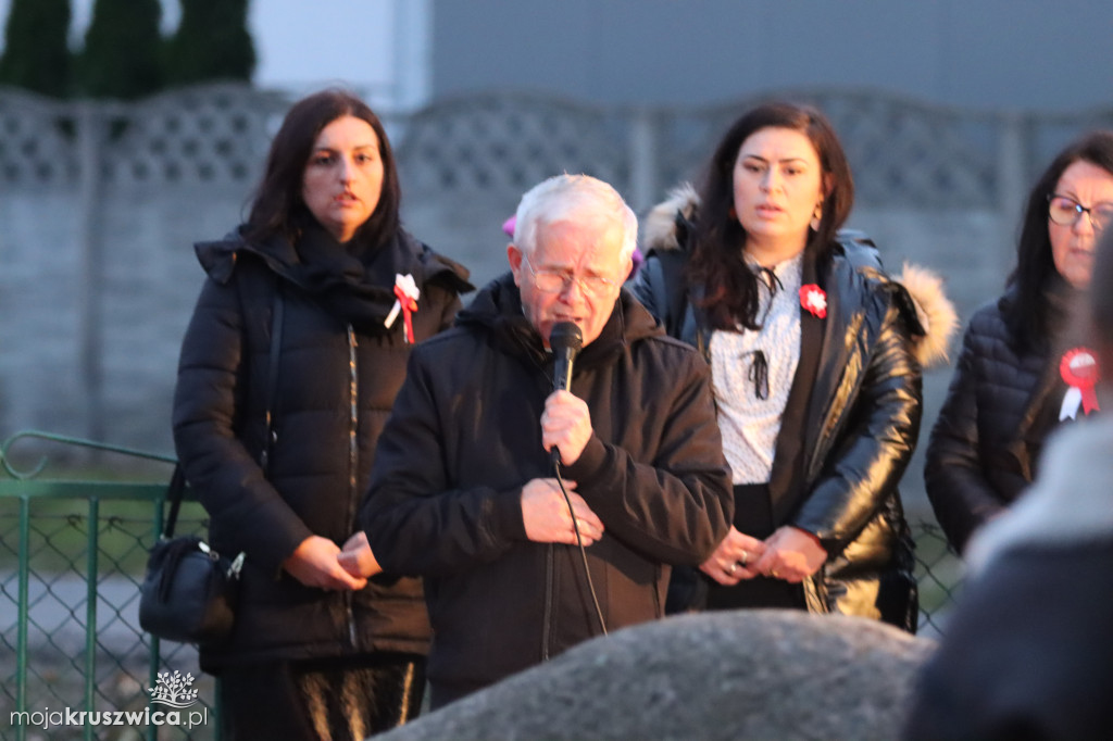 Sławsk Wielki. Społeczność szkoły i wsi dała wyraz patriotycznej postawy [ZDJĘCIA]