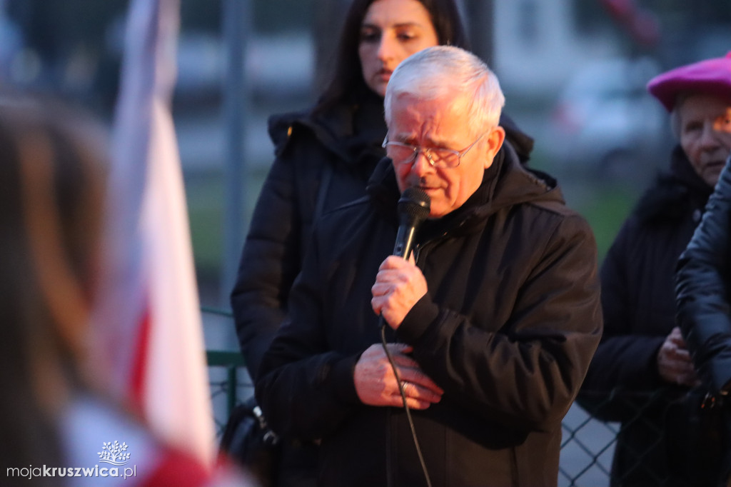 Sławsk Wielki. Społeczność szkoły i wsi dała wyraz patriotycznej postawy [ZDJĘCIA]