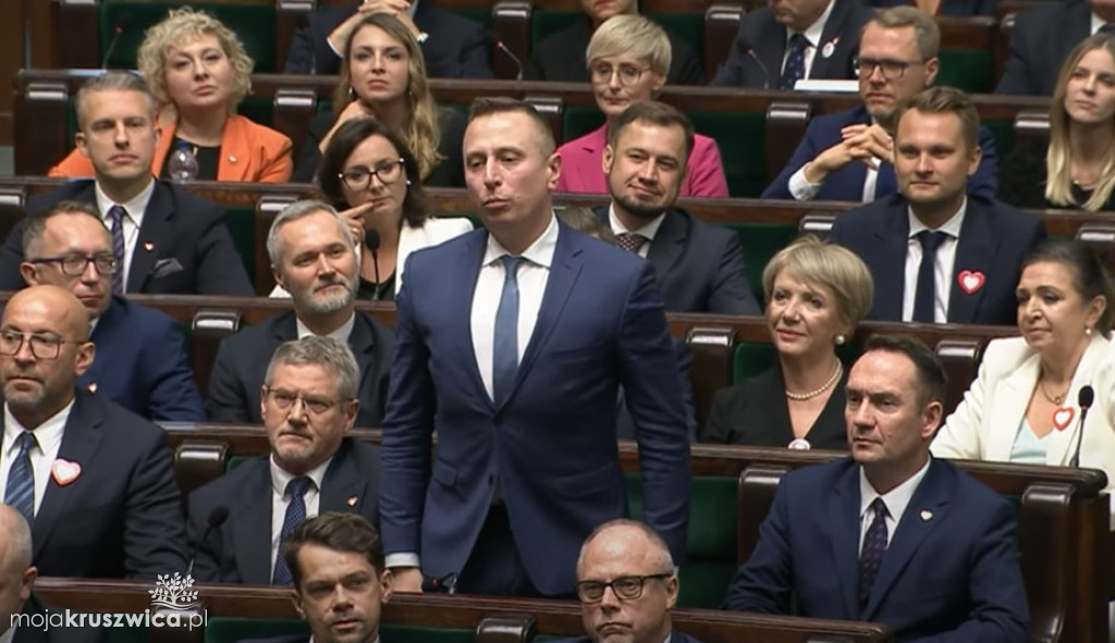 Posadzili naszych parlamentarzystów. Posłowie z regionu złożyli ślubowanie