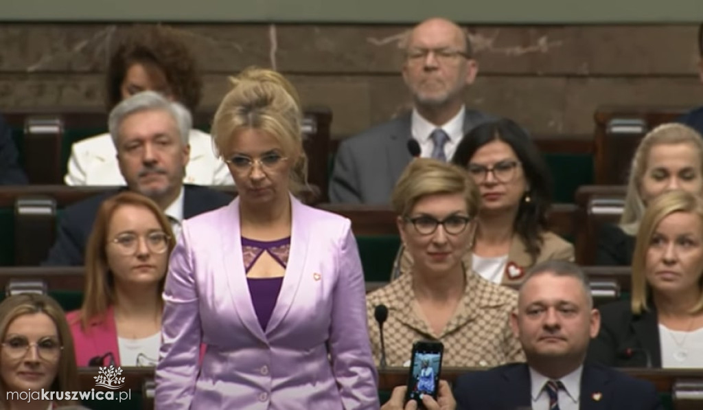 Posadzili naszych parlamentarzystów. Posłowie z regionu złożyli ślubowanie