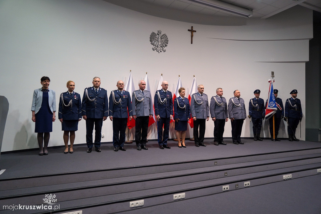 Policjanci i pracownicy Komendy Powiatowej Policji w Inowrocławiu wyróżnieni
