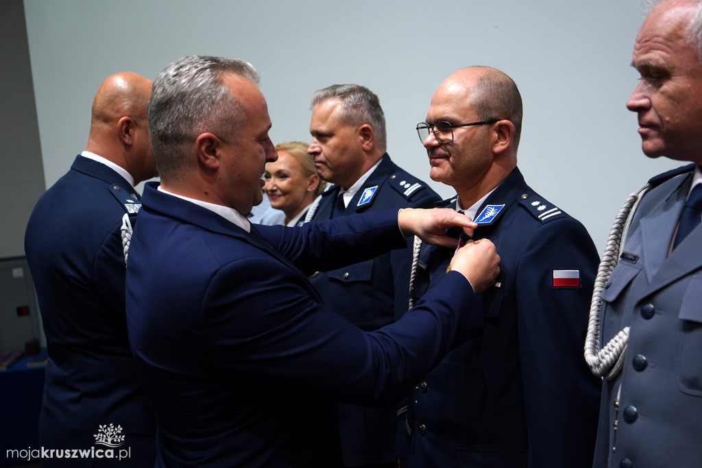 Policjanci i pracownicy Komendy Powiatowej Policji w Inowrocławiu wyróżnieni