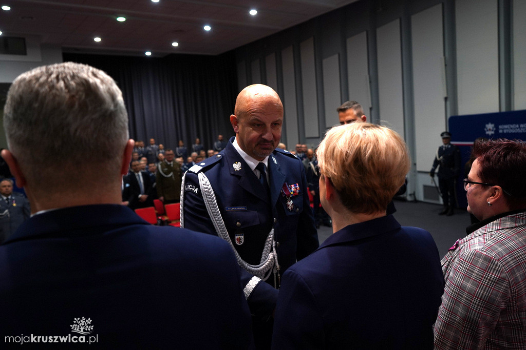 Policjanci i pracownicy Komendy Powiatowej Policji w Inowrocławiu wyróżnieni