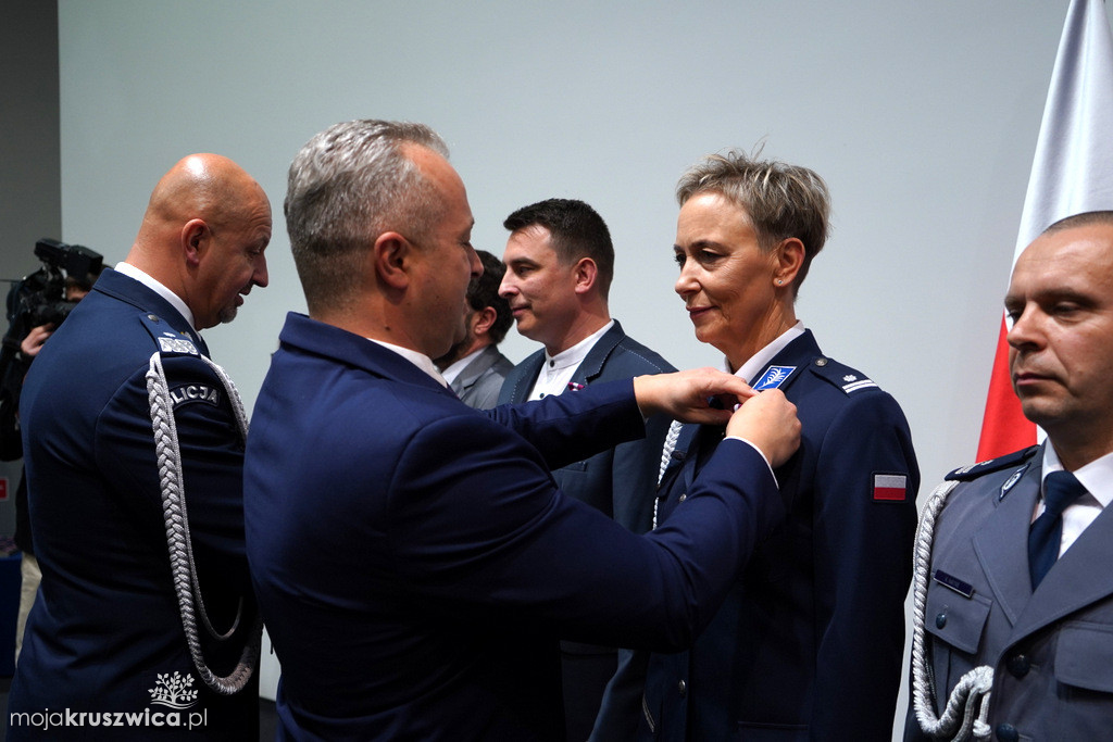 Policjanci i pracownicy Komendy Powiatowej Policji w Inowrocławiu wyróżnieni