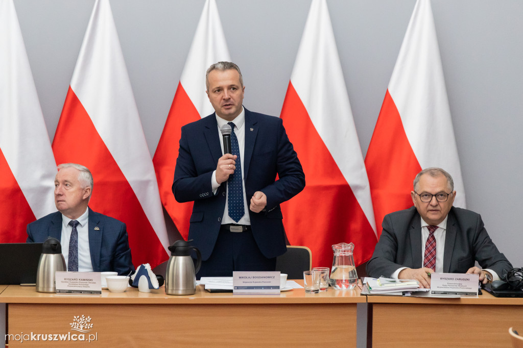 Powołana przez wojewodę rada o problemach z dostępnością wody dla rolnictwa