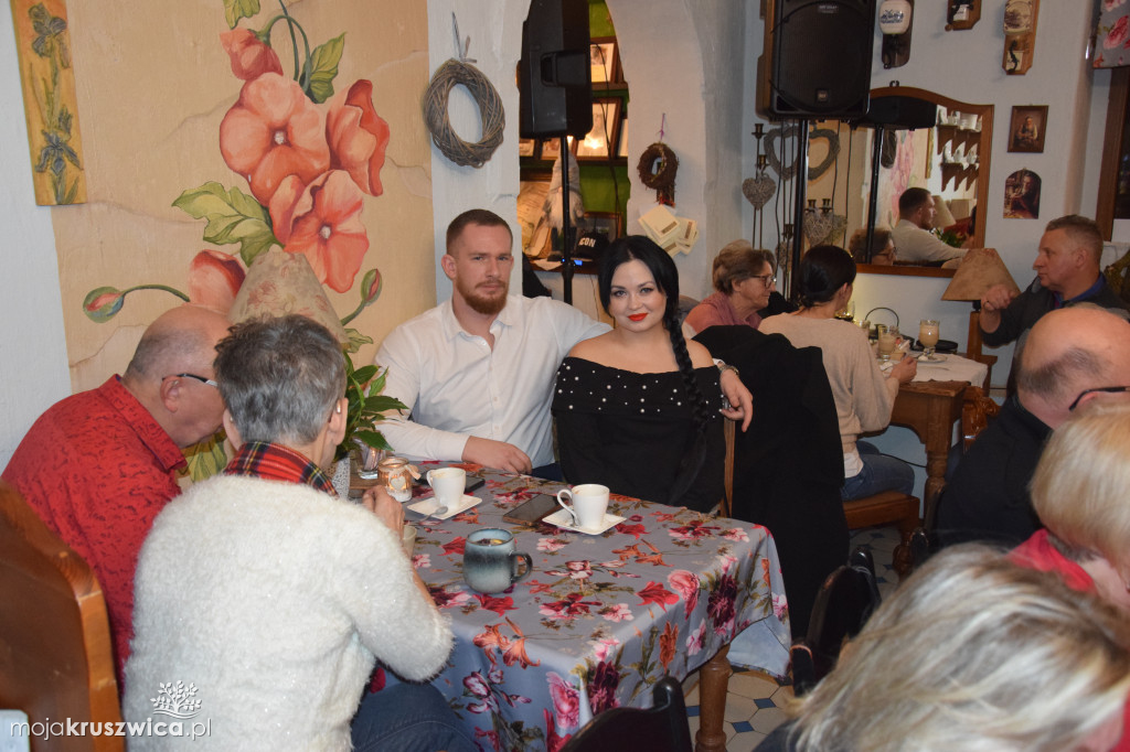 Poezja znów zagościła pod 
