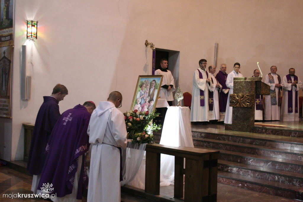 Do podkruszwickiej wsi dotarły relikwie błogosławionej rodziny Ulmów [FOTO]