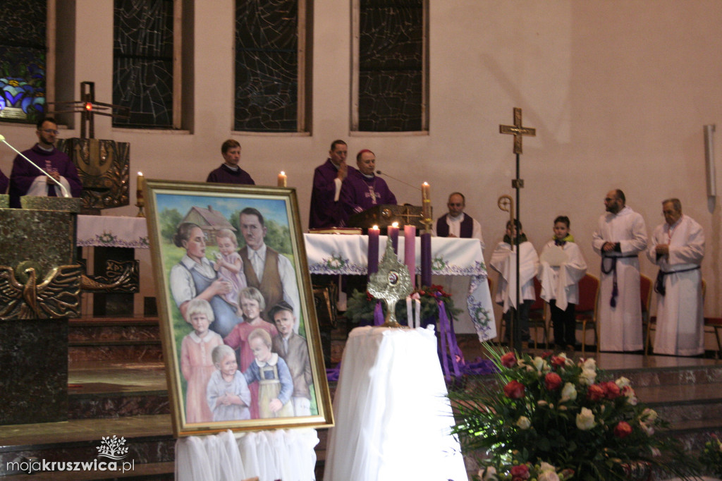 Do podkruszwickiej wsi dotarły relikwie błogosławionej rodziny Ulmów [FOTO]