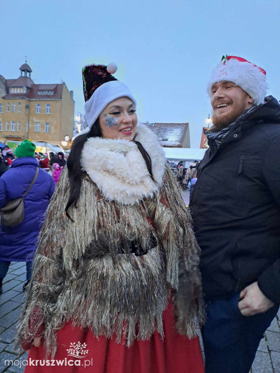 W Kruszwicy trwa świąteczna impreza bożonarodzeniowa! [FOTO]