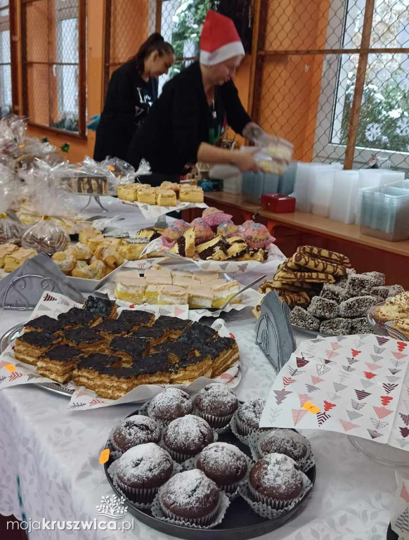 Kiermasz Świąteczny w Szkole Podstawowej w Polanowicach