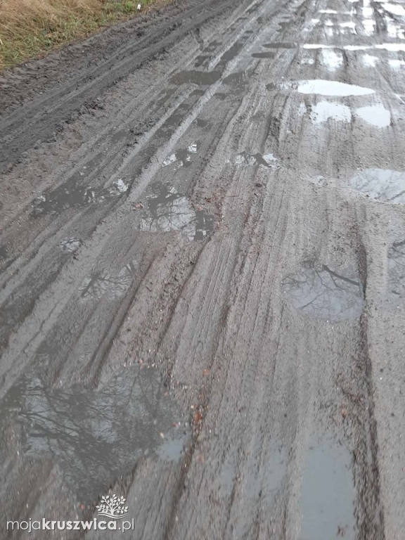 Mieszkańcy znów zwracają uwagę na zniszczoną drogę wiejską w Maszenicach