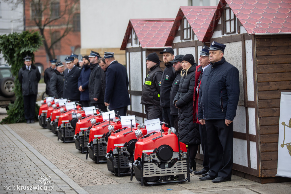 Wozy bojowe dla strażaków ochotników także dla strażaków z naszego powiatu