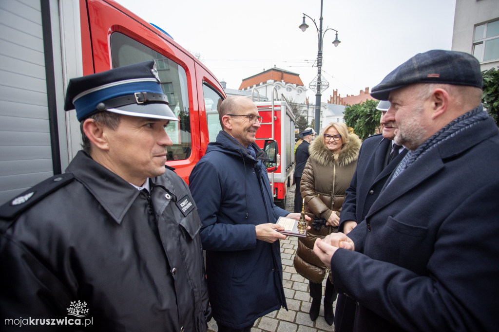 Wozy bojowe dla strażaków ochotników także dla strażaków z naszego powiatu