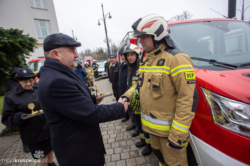 Wozy bojowe dla strażaków ochotników także dla strażaków z naszego powiatu