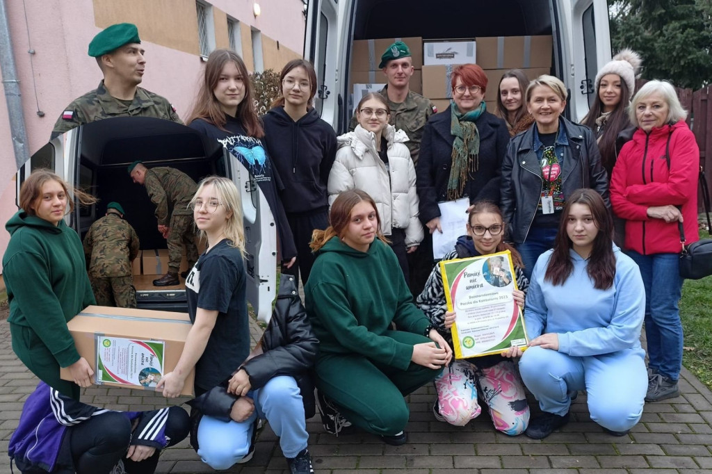Dary jadą do kombatantów. Trwa akcja 