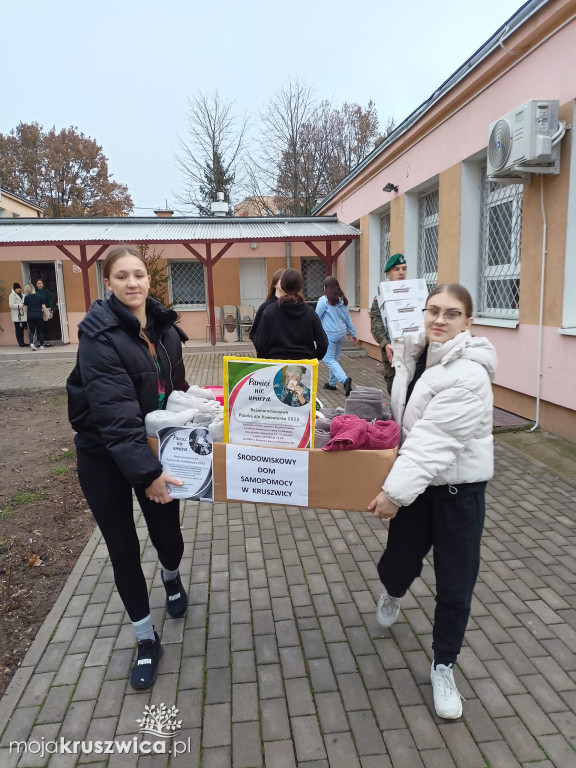 Dary jadą do kombatantów. Trwa akcja 