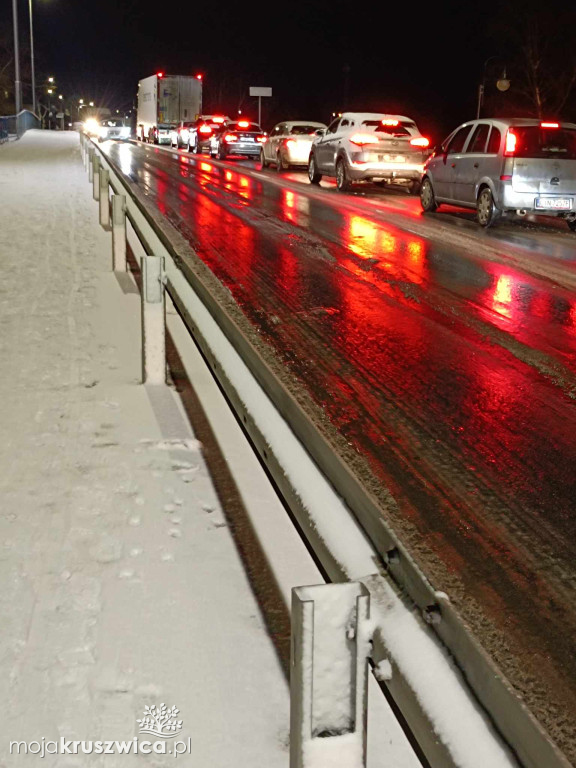 Kruszwica stoi! Paraliż miasta przy aktualnej pogodzie