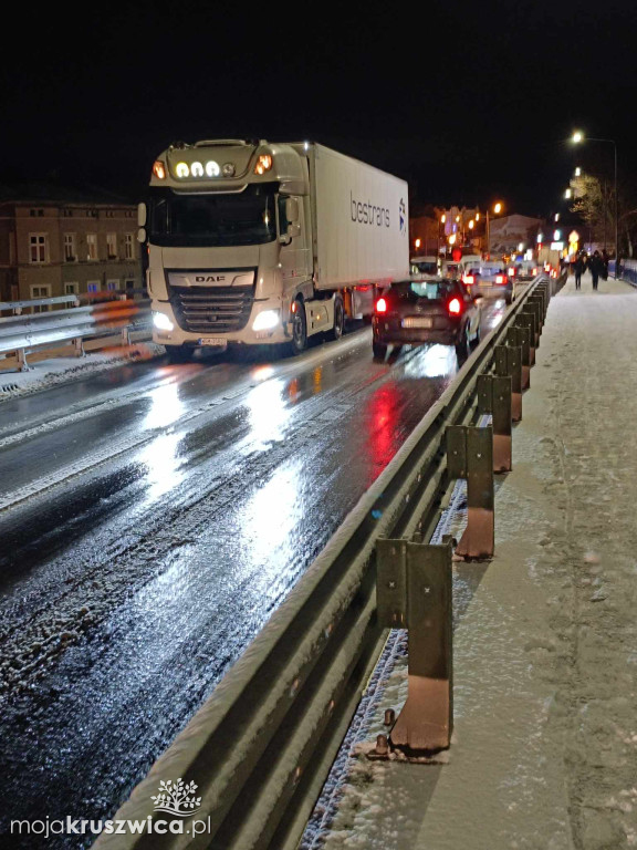 Kruszwica stoi! Paraliż miasta przy aktualnej pogodzie