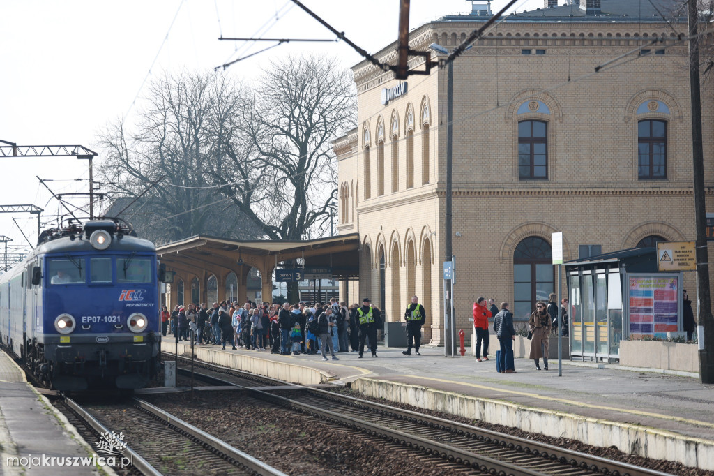 Turystyczny pociąg na Kujawach. Zobacz relację Powiatu Inowrocławskiego