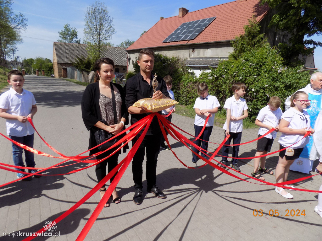 Chełmce. W parafii odbyło się wprowadzenie relikwii bł. Rodziny Ulmów