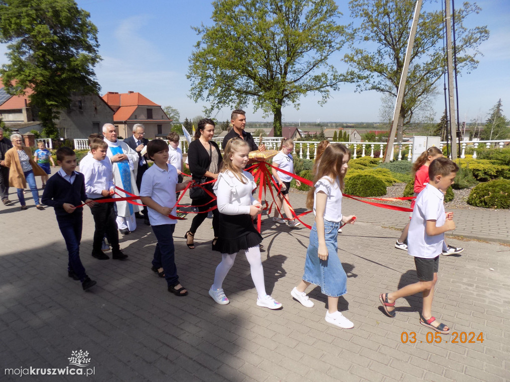 Chełmce. W parafii odbyło się wprowadzenie relikwii bł. Rodziny Ulmów