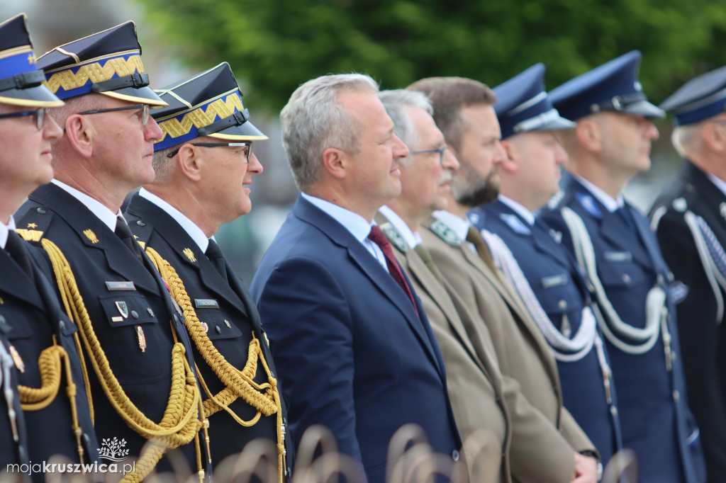 Gminny Dzień Strażaka cz. 2 Uroczystości na kruszwickim rynku