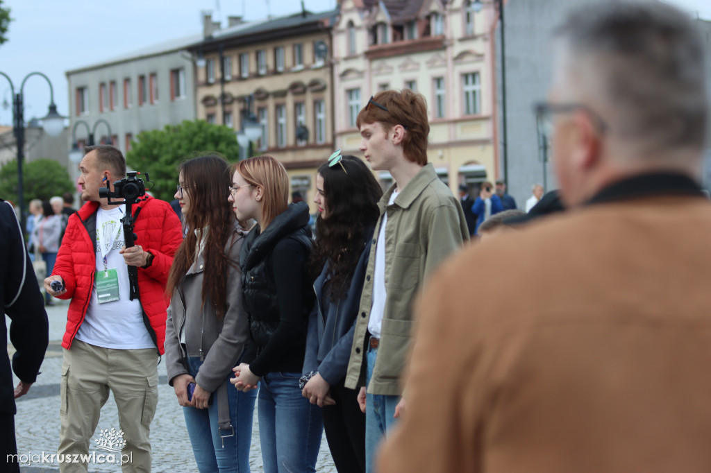Gminny Dzień Strażaka cz. 2 Uroczystości na kruszwickim rynku