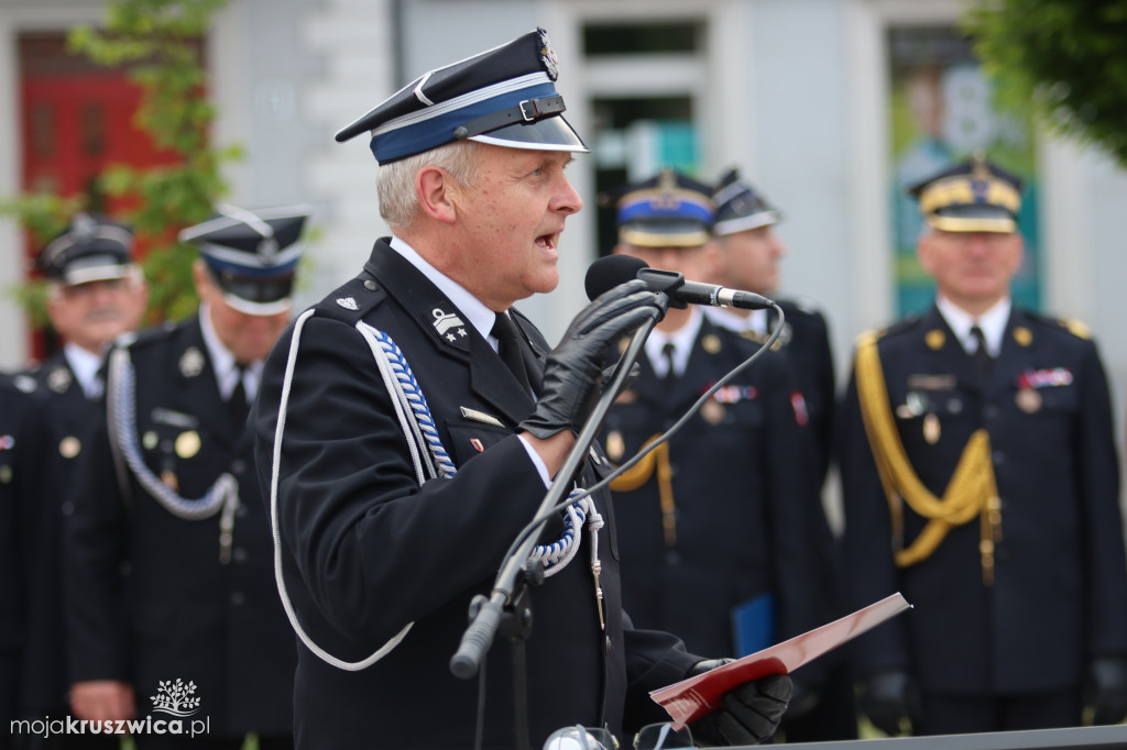 Gminny Dzień Strażaka cz. 2 Uroczystości na kruszwickim rynku