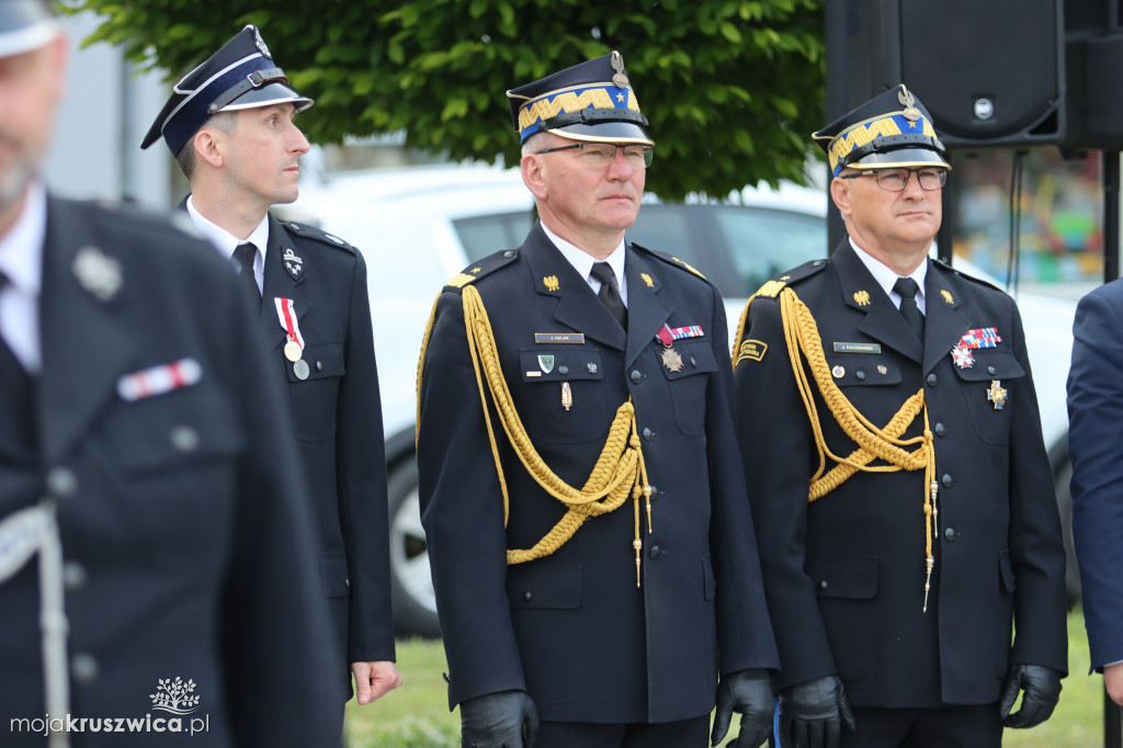 Gminny Dzień Strażaka cz. 2 Uroczystości na kruszwickim rynku