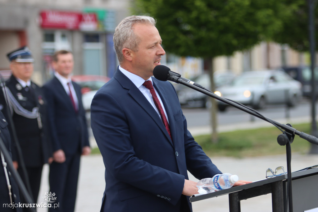 Gminny Dzień Strażaka cz. 2 Uroczystości na kruszwickim rynku