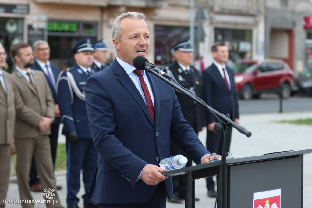 Gminny Dzień Strażaka cz. 2 Uroczystości na kruszwickim rynku