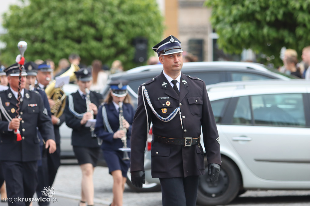 Gminny Dzień Strażaka cz. 2 Uroczystości na kruszwickim rynku