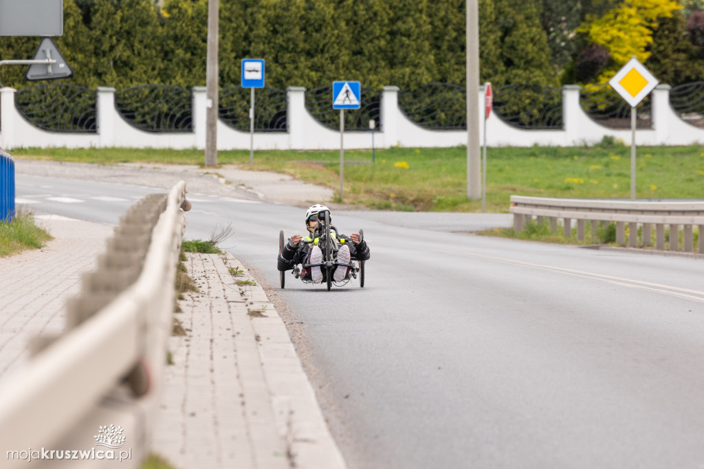  Rozpoczął się Bieg Piastowski z Kruszwicy do Inowrocławia! Uczestnicy są na trasie