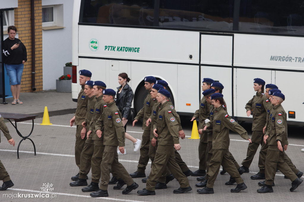  Uroczyste ślubowanie uczniów Zespołu Szkół w Kruszwicy. Zobaczcie to na zdjęciach